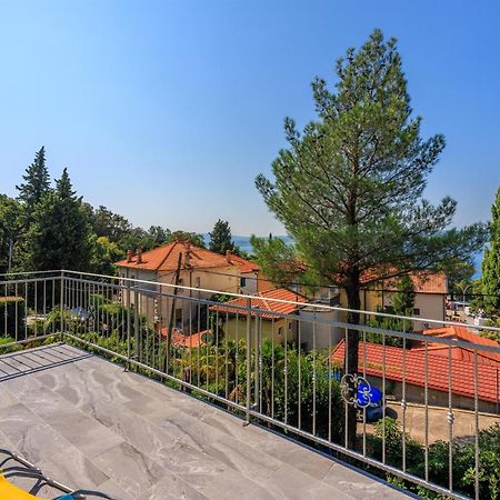Apartments Sobol Crikvenica Buitenkant foto