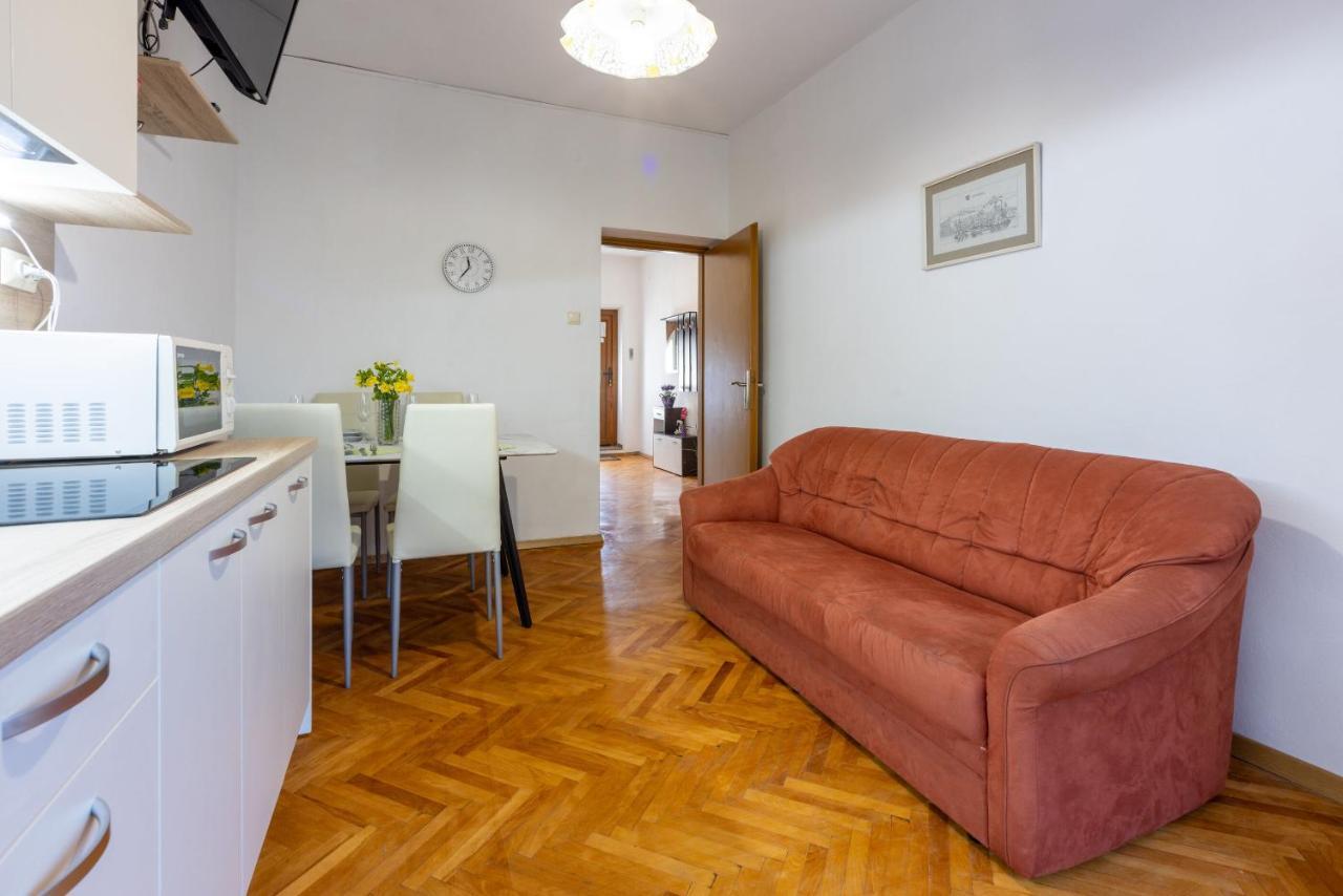 Apartments Sobol Crikvenica Buitenkant foto